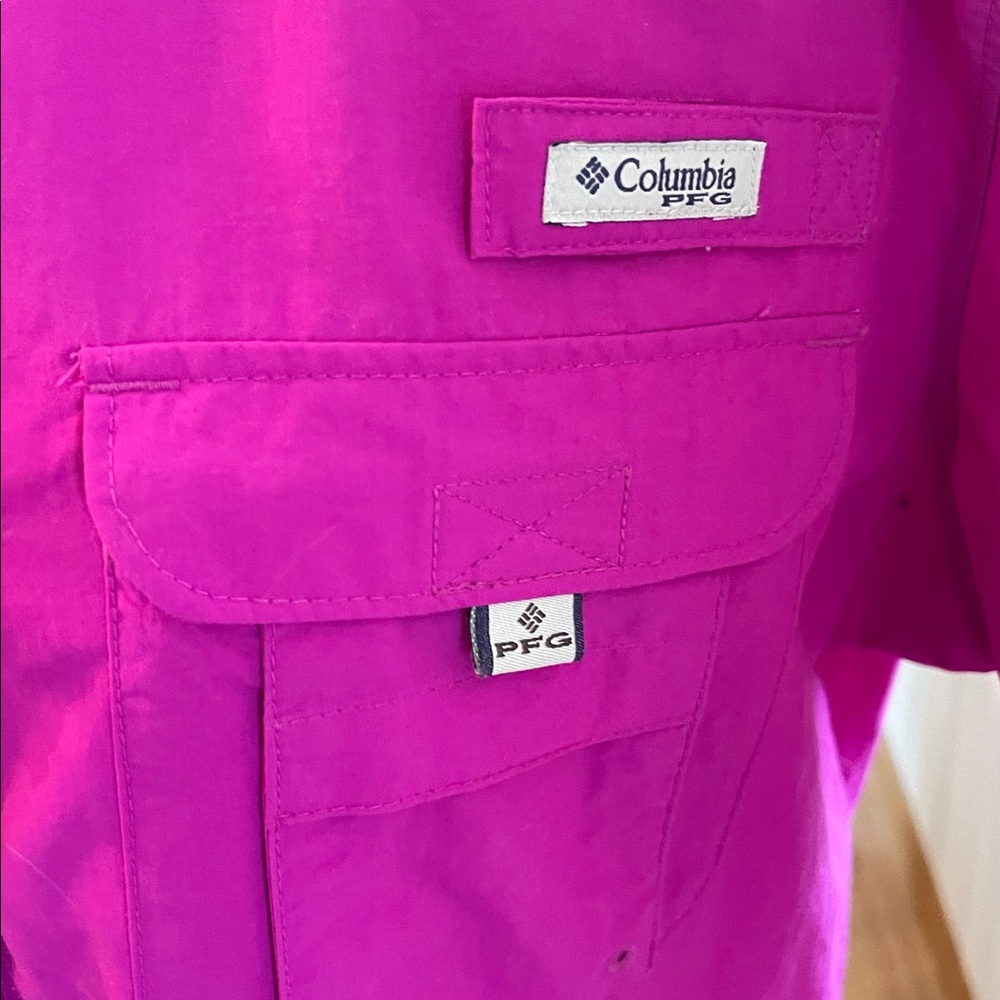 Columbia Magenta Short Sleeve Shirt - Picture 8 of 9